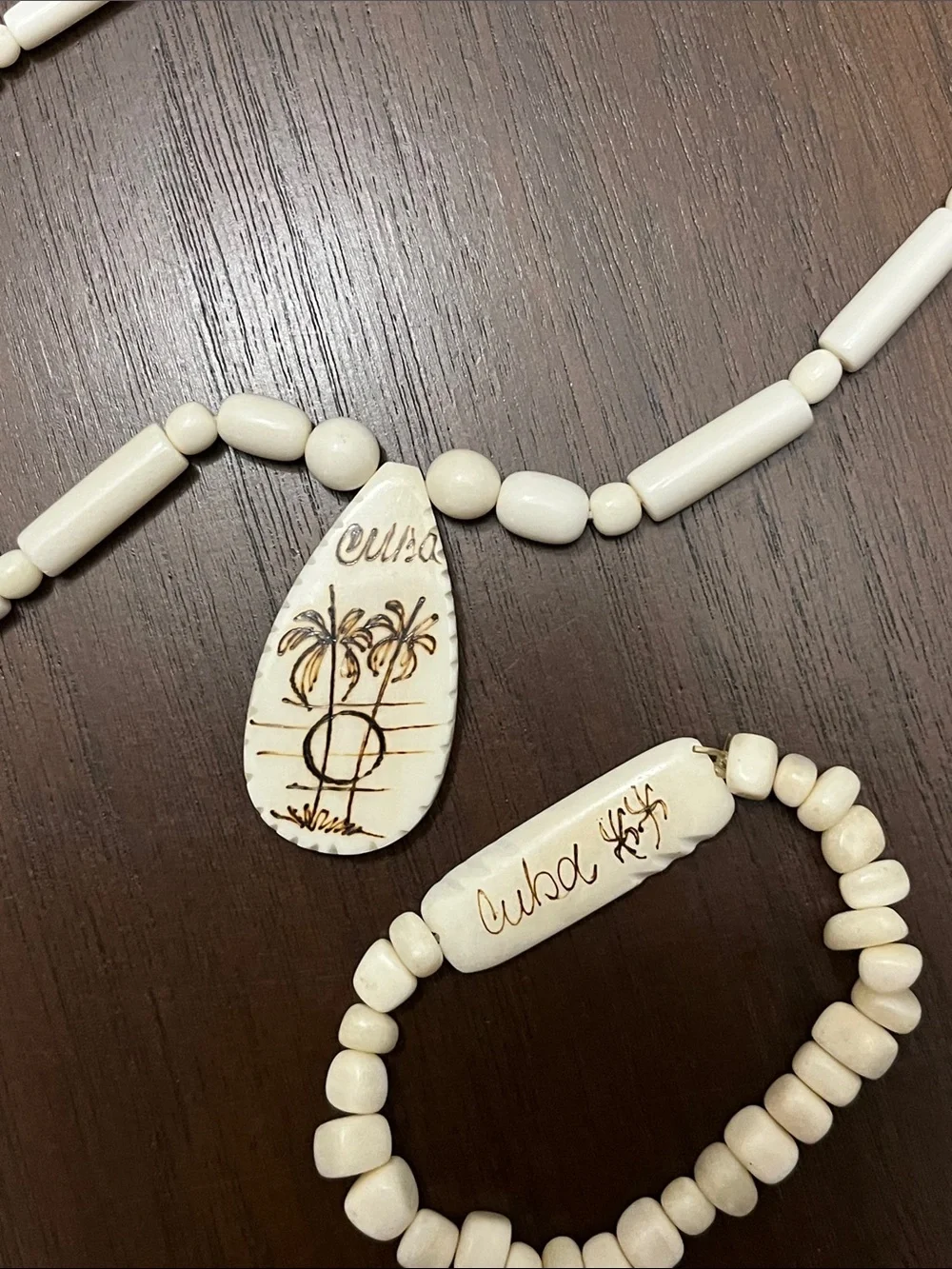 Vacation Jewlery set from Cuba